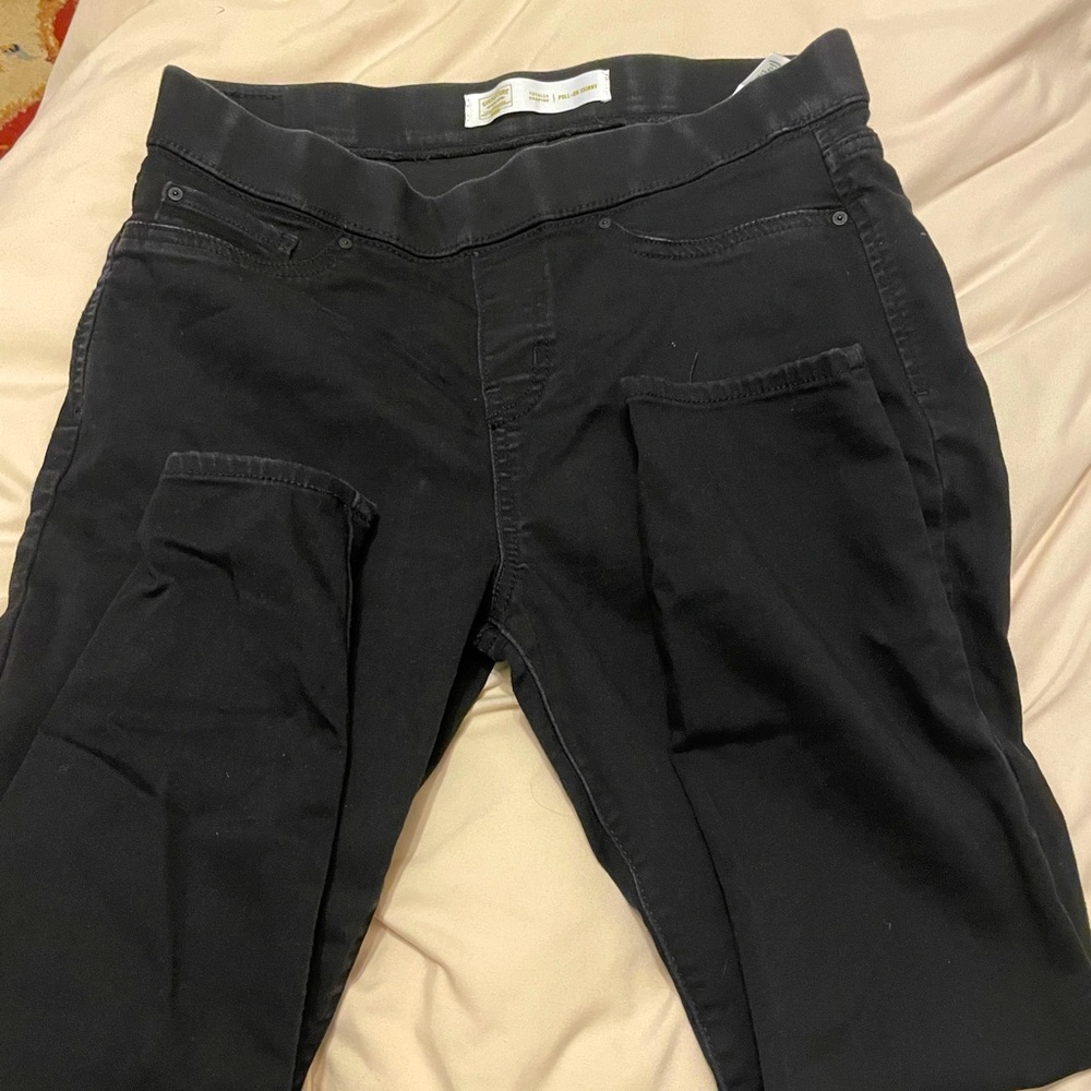 Stretch pull on jeans